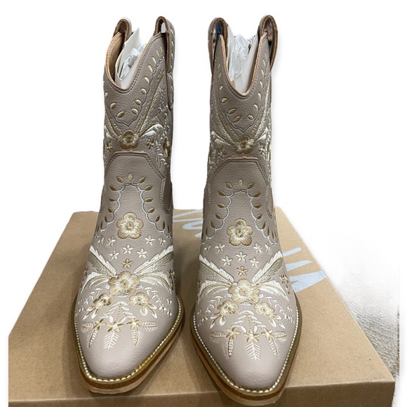 Mi Mi Shoes - Mi Mi Corral Soft Leather Boots Embroidered Western